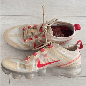 Nike womens Air Vapor Max shoes
